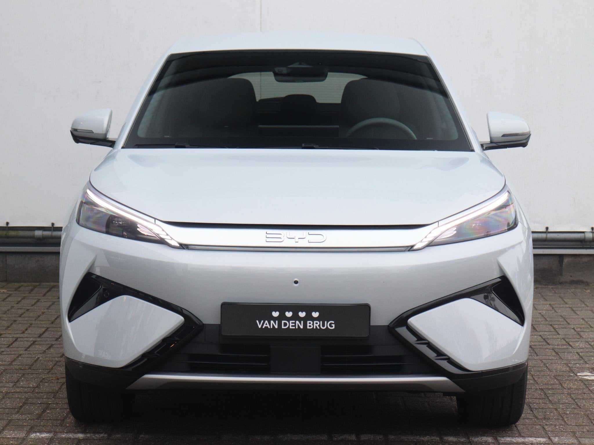BYD ATTO 3 EVO Design 74.8 kWh | Beige interieur | 360 Camer, Auto's, Automaat, 1780 kg, Achterwielaandrijving, Beige