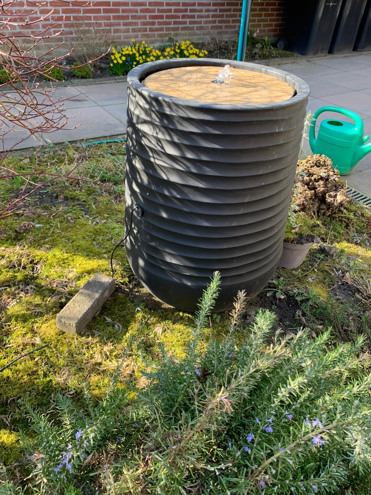 Waterornament ( kunststof met stenen uitloop), Tuin en Terras, Waterpartijen en Fonteinen, Ophalen, Zo goed als nieuw, Beton, Waterornament