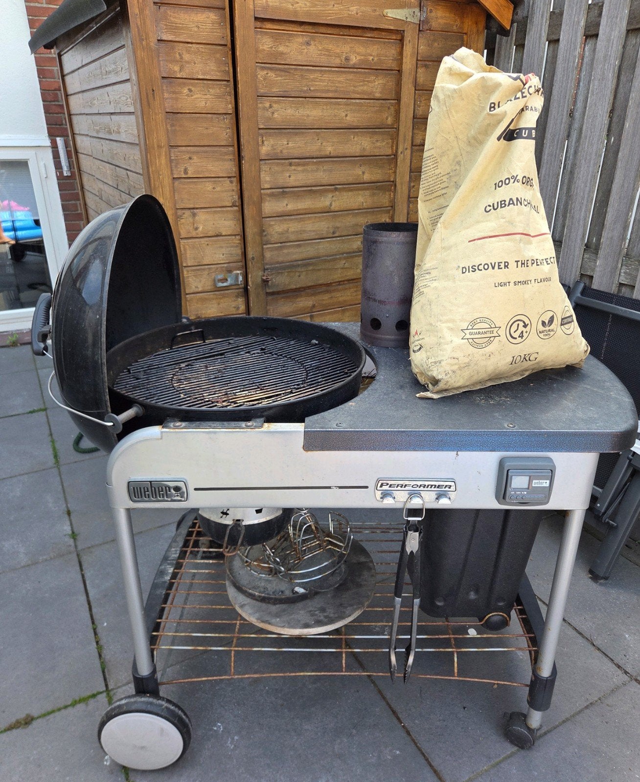 Weber Performer Barbecue met hoes, Tuin en Terras, Barbecue-accessoires, Gebruikt, Ophalen