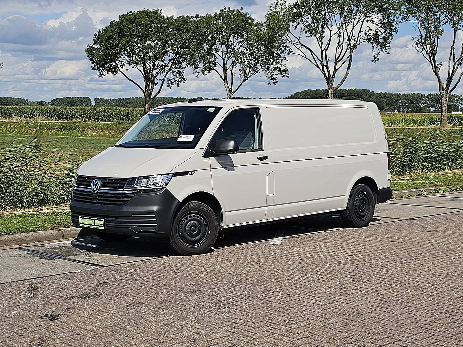 VOLKSWAGEN TRANSPORTER 2.0 TDI t6.1 150pk l2h1 autm, Auto's, Automaat, Gebruikt, 150 pk, Beige