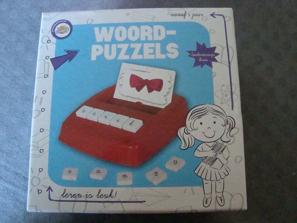 Woord puzzels, Ophalen of Verzenden, Zo goed als nieuw