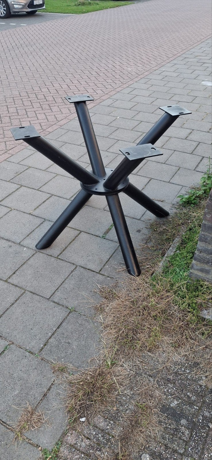 Industrieel stalen tafelonderstel / matrixpoot / spinpoot, Ophalen, Gebruikt, Rond, 50 tot 100 cm