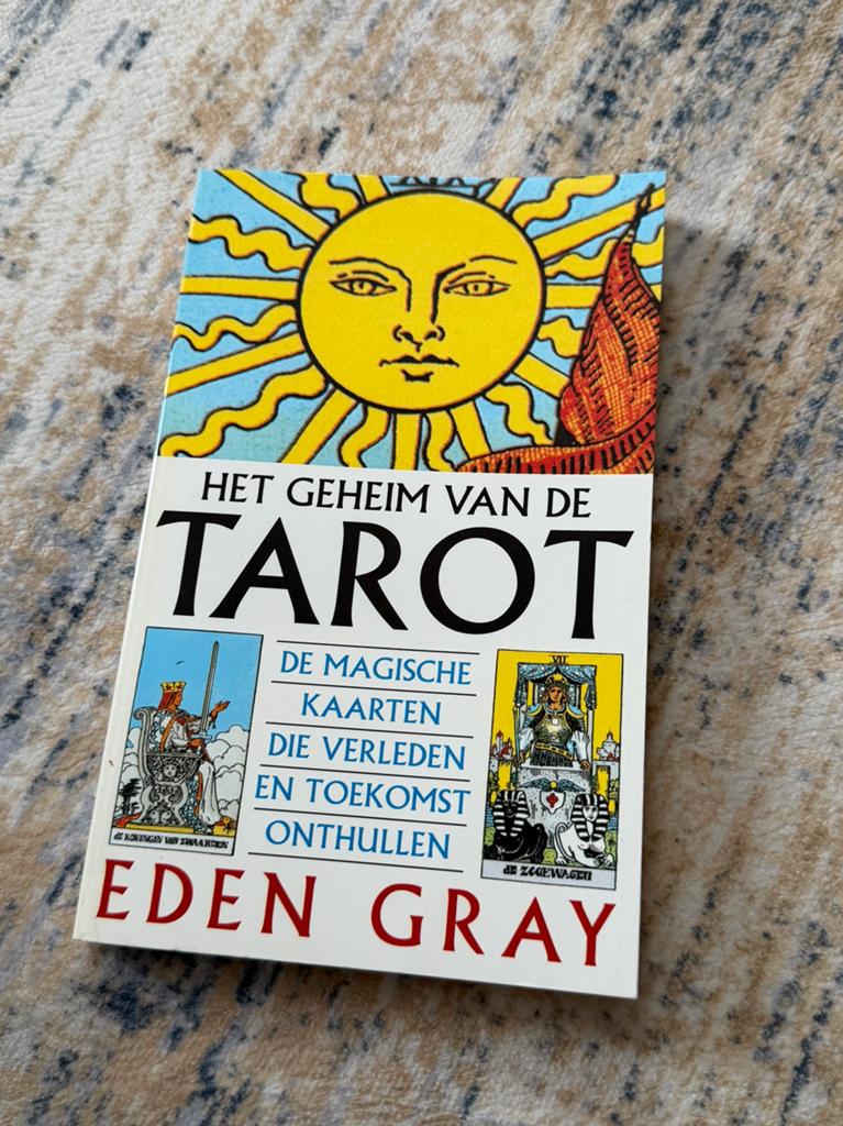 Eden Gray – Het Geheim van de Tarot (Paperback), Ophalen of Verzenden, Zo goed als nieuw, Tarot of Kaarten leggen, Achtergrond en Informatie