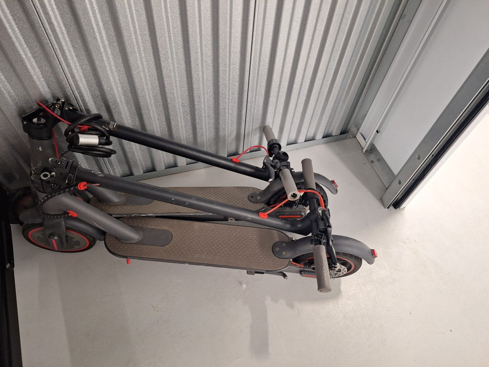 2 elektrische steps, Ophalen of Verzenden, Zo goed als nieuw, Elektrische step (E-scooter)