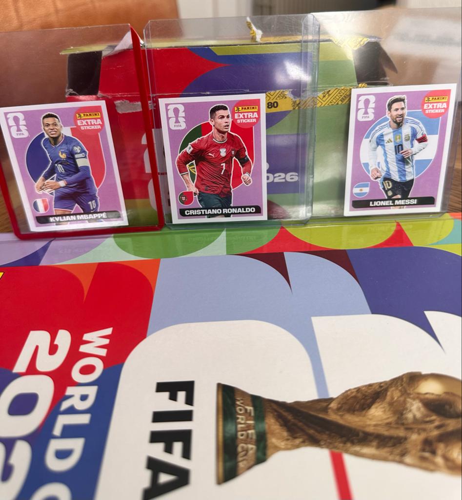 Panini WK 2026 Extra Stickers Messi, Ronaldo, Mbappé Purple, Ophalen of Verzenden, Zo goed als nieuw, Sport