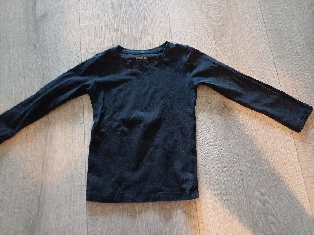 Nieuwstaat zwart shirt Zeeman mt 98/104, Zeeman, Meisje, Ophalen of Verzenden, Zo goed als nieuw