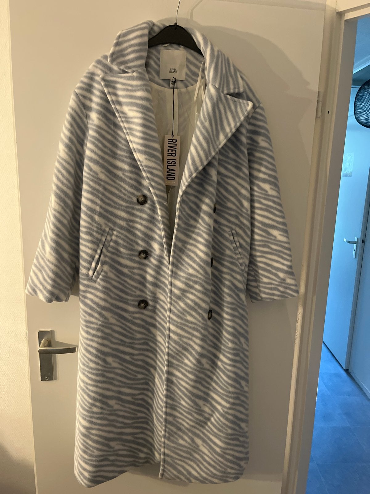 River Island Zebra Print Jas - Nieuw met kaartjes, Kleding | Dames, Jassen | Winter, Verzenden, Nieuw, Maat 34 (XS) of kleiner