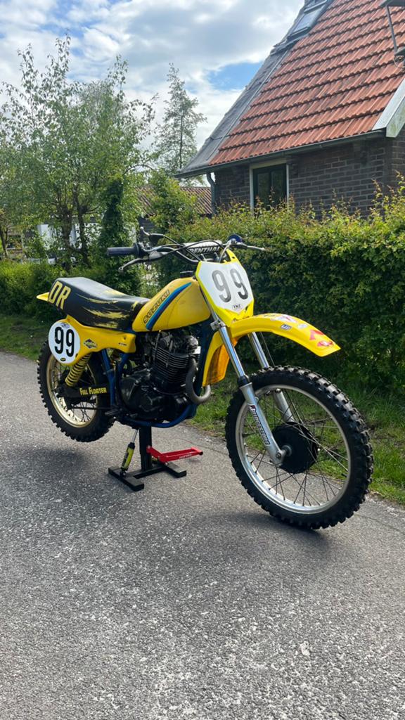 Suzuki DR500 crossmotor 4 takt, Fietsen en Brommers, Brommers | Crossbrommers, Ophalen, Gebruikt, 5 versnellingen, Suzuki