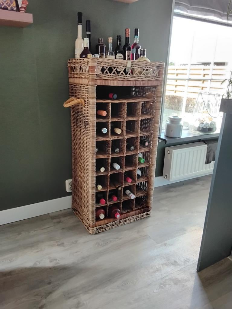 Riviera Maison groot wijnrek van rotan, Ophalen, Zo goed als nieuw, 75 cm of meer