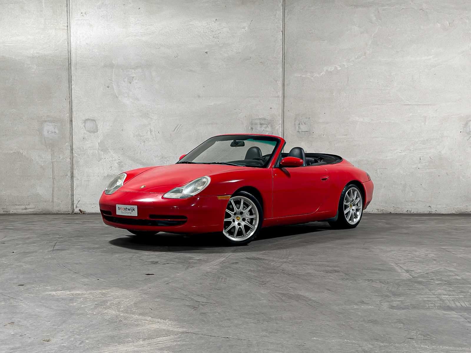 Porsche 911 Cabriolet Carrera 4 996 3.4 300pk 2000 Youngtime, Gebruikt, Cabriolet, Bedrijf, Handgeschakeld
