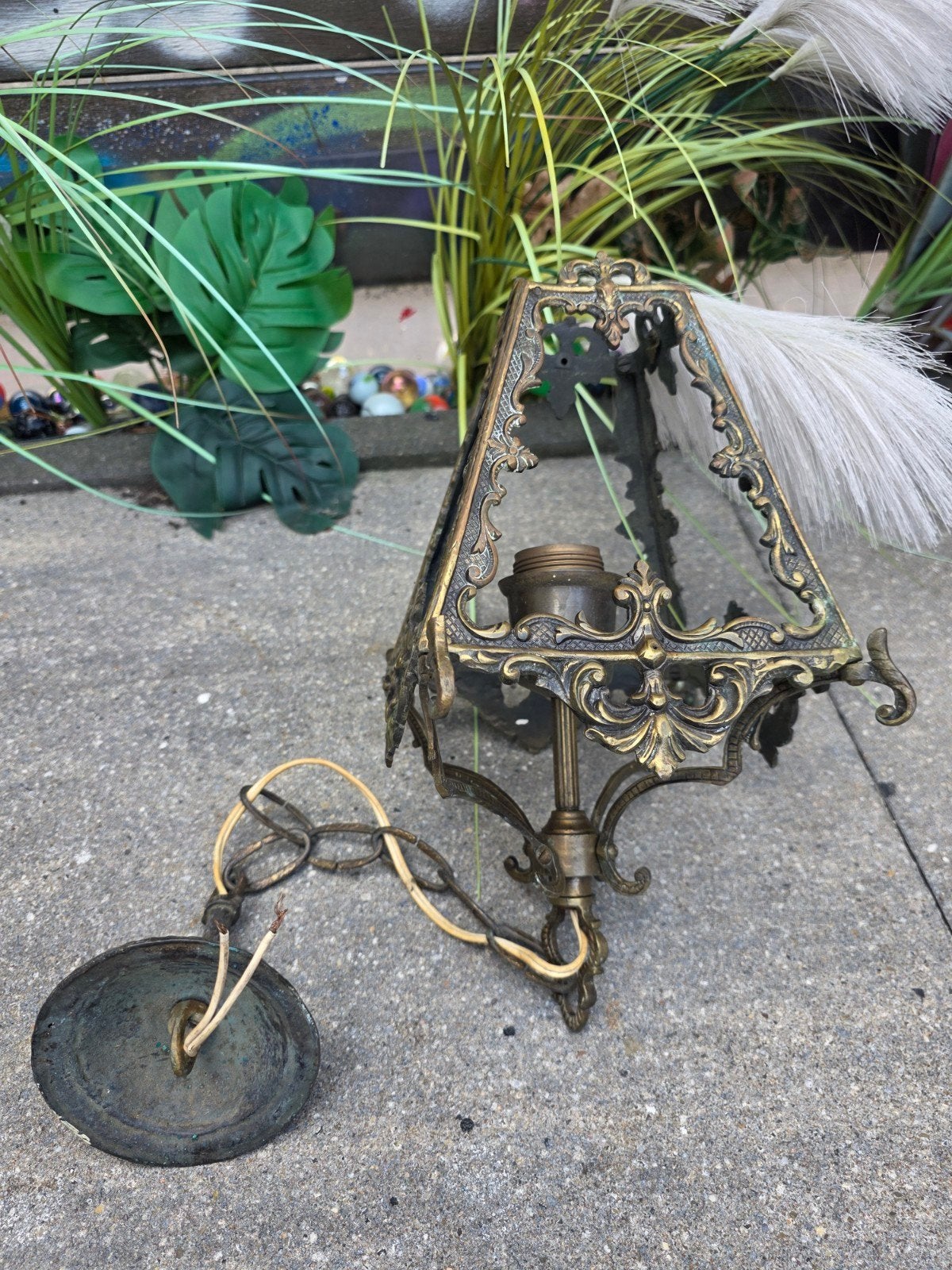 Kleine Victoriaanse ijzeren hanglamp, Antiek en Kunst, Ophalen of Verzenden