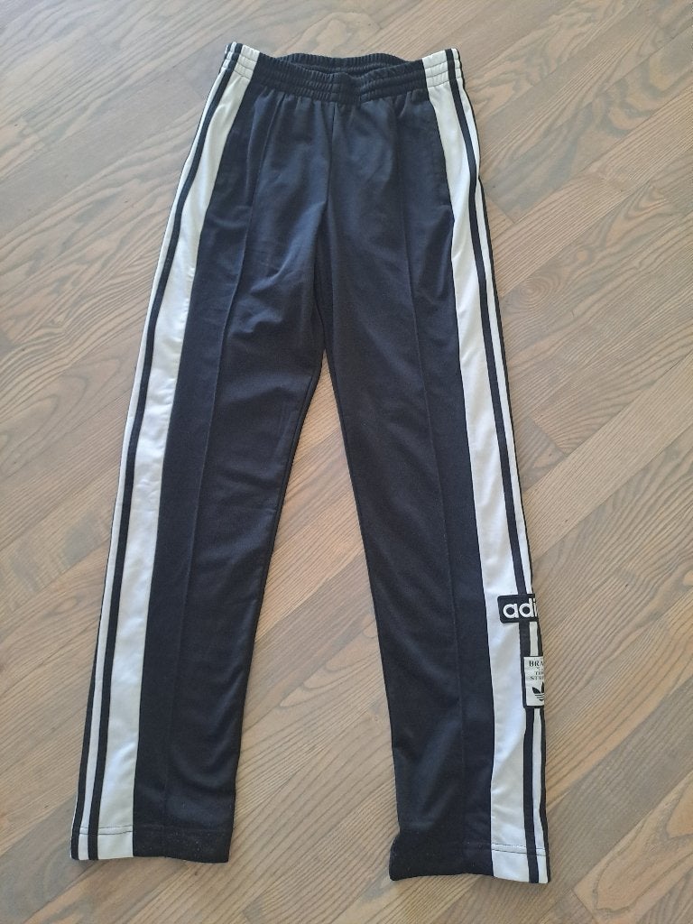 Adidas Adibreak broek drukknopen maat XXS / 2XS / (26/28), Adidas, Zwart, Ophalen of Verzenden, Zo goed als nieuw