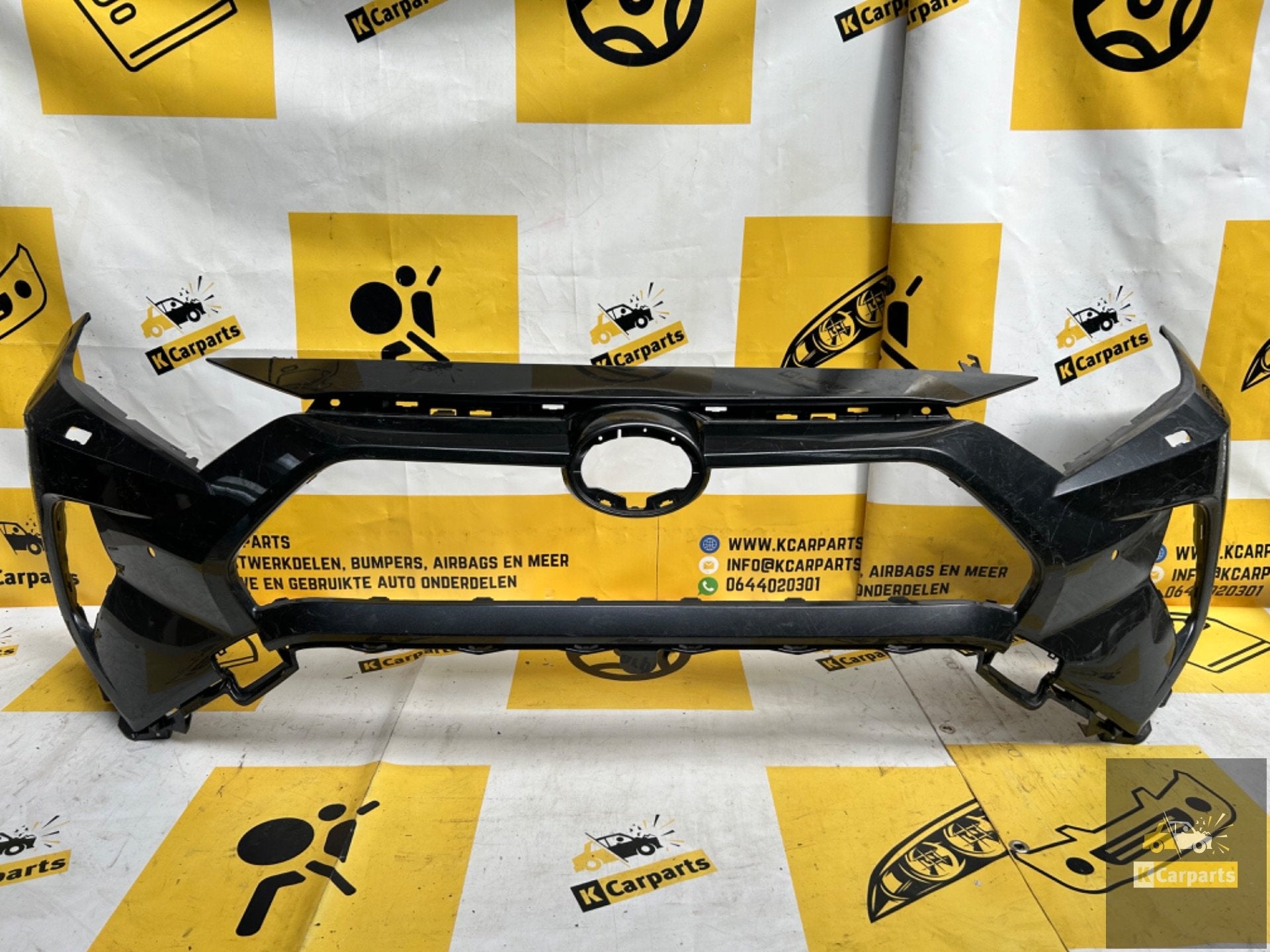 Voorbumper Toyota RAV4 V5 PDC origineel bumper 53113-42110, Info@fabrikant.eu, Ophalen of Verzenden, Toyota, Bumper