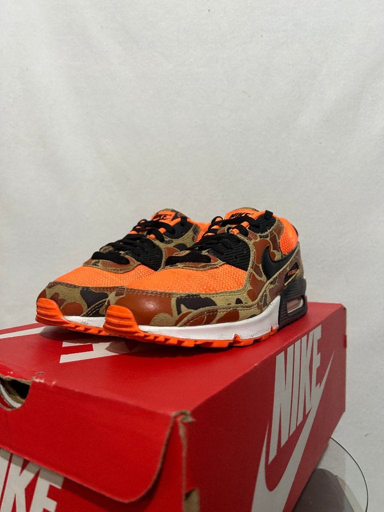 ALS NIEUW! Maat 40,5 - Nike Air Max 90 Orange Duck Camo, Kleding | Heren, Schoenen, Overige kleuren, Verzenden, Nike, Nike