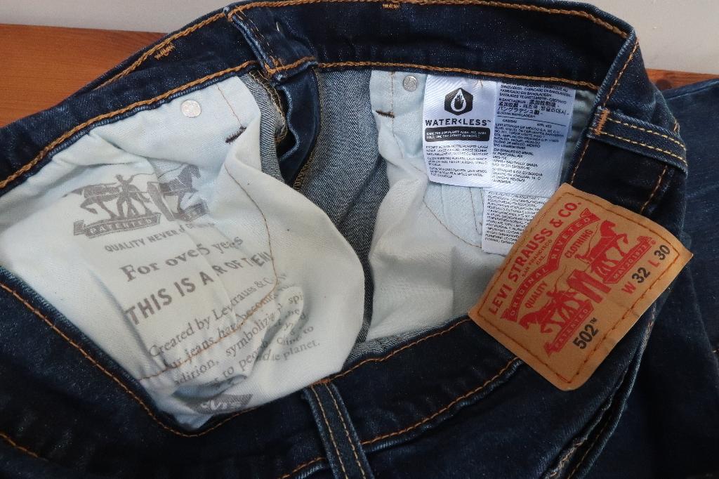 Levis jeans blauw w32 lengte 30, Blauw, Ophalen of Verzenden, Zo goed als nieuw, W30 - W32 (confectie 38/40)