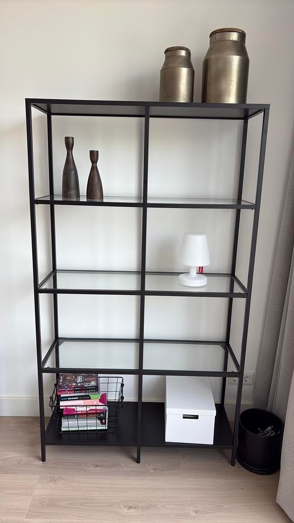 VITTSJÖ stellingkast Ikea zwart, Ophalen, Zo goed als nieuw