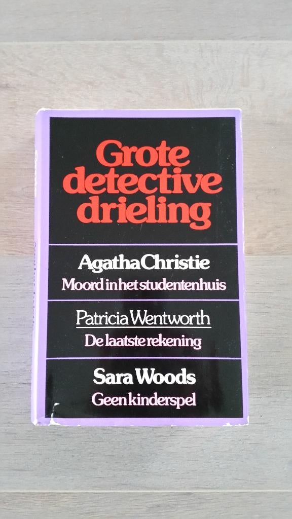 Grote detective drieling met o.a. verhaal v Agatha Christie, Ophalen of Verzenden, Gelezen