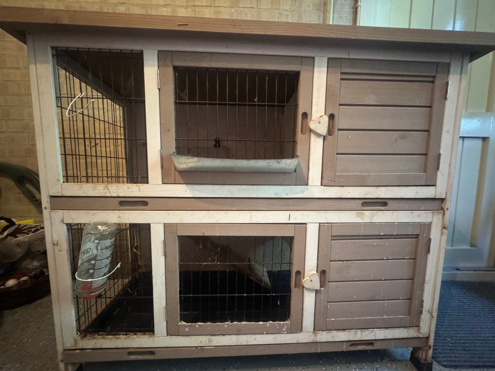 Te koop konijnenhok; twee verdiepingen, Dieren en Toebehoren, Ophalen, 110 cm of meer, Zo goed als nieuw, Konijn