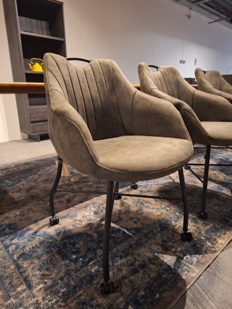 Metric set van 4 in Luxor Moss nu €480,-, Ophalen, Overige kleuren, Nieuw, Vier