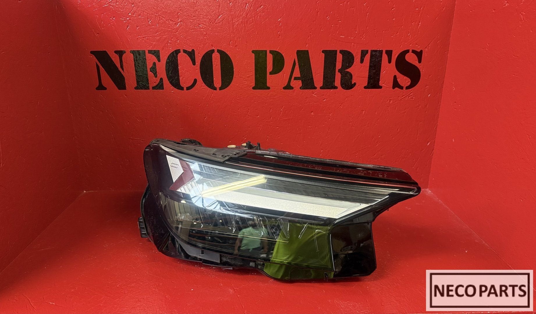 AUDI Q4 E-TRON FULL LED KOPLAMP 89A941034 ALLES LEVERBAAR !!, Gebruikt, -, -, -