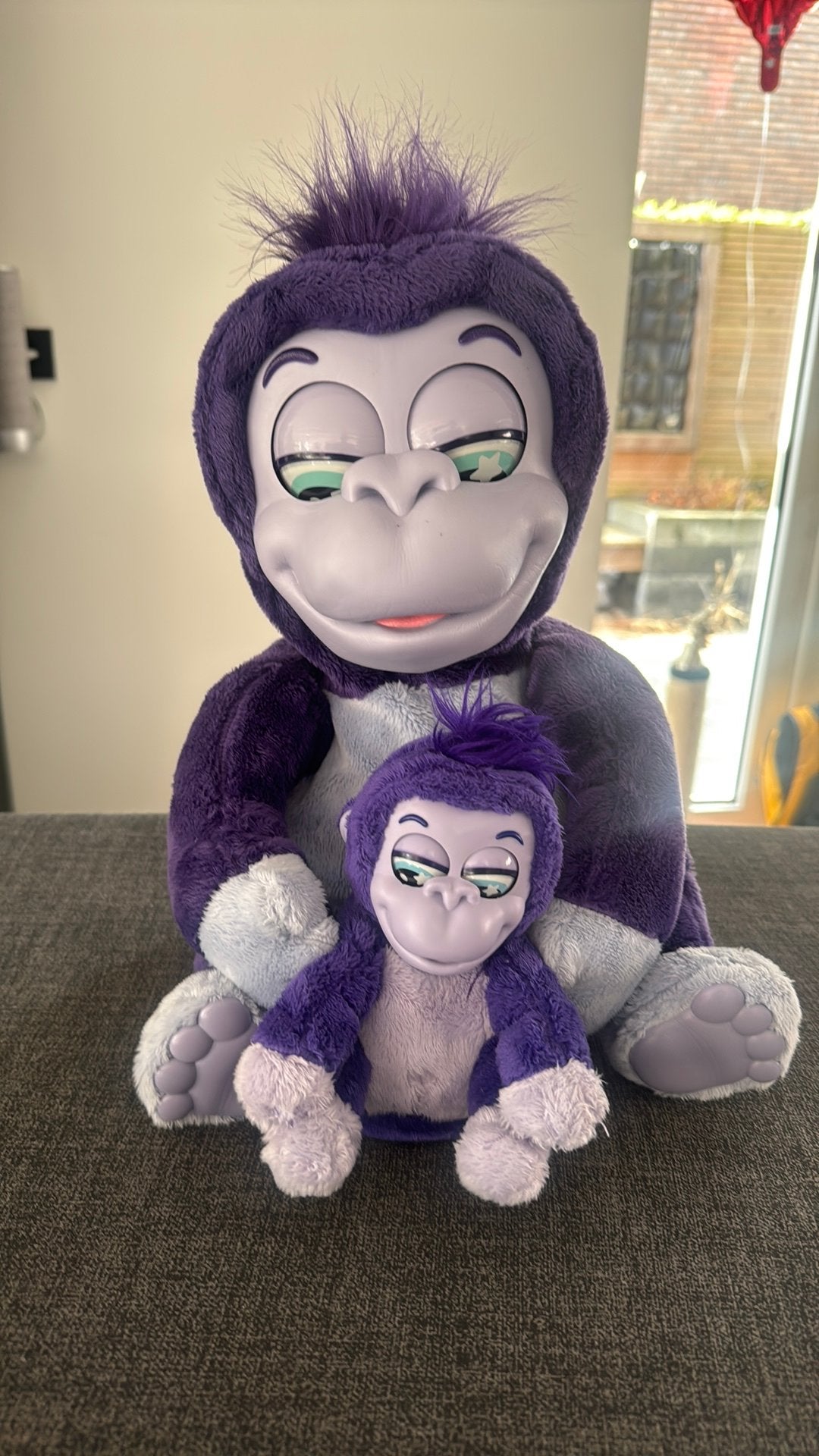 twee interactieve AniMagic Tiki & Toko gorilla's., Kinderen en Baby's, Zo goed als nieuw, Ophalen, Paars, Interactief