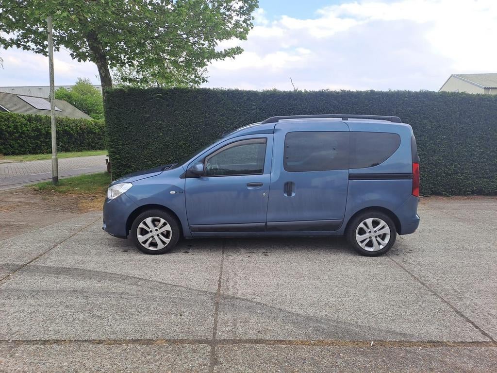 Dacia Dokker 1.2 TCE 115 2015 Export / handelaars, Auto's, Dacia, Voorwielaandrijving, Euro 5, Stof, Zwart