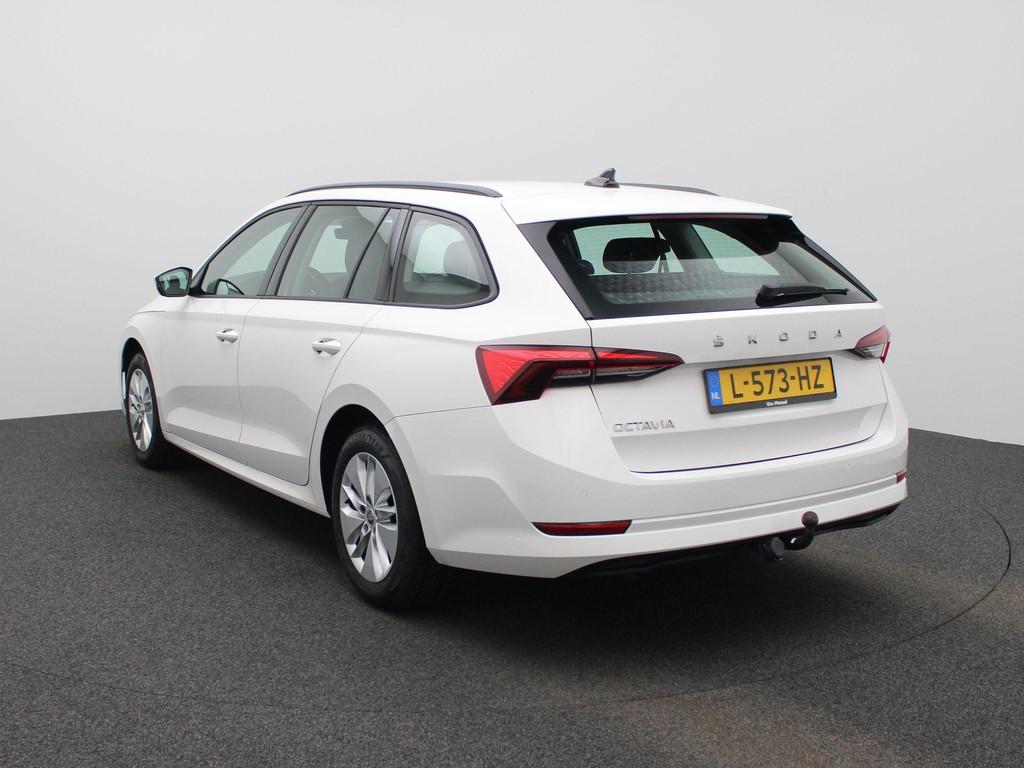 Skoda Octavia Combi 1.0 TSI Ambition, Auto's, Skoda, 12 maanden, Stof, Gebruikt, Wit
