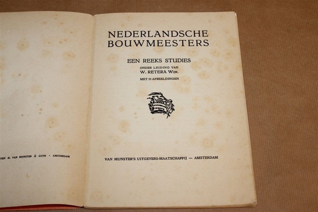 W. Kromhout — Architectuur, Nederlandsche Bouwmeesters 1928, Ophalen of Verzenden, Gelezen, Architecten