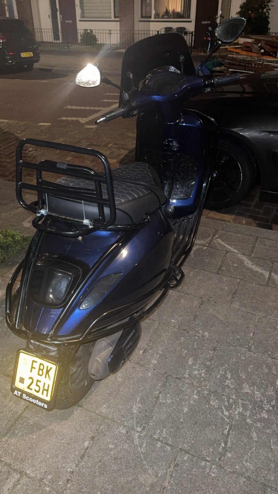 Vespa Sprint Blauw + Carbon Binnenkappen -  met geel lampje, Gebruikt, Ophalen of Verzenden, Benzine, Vespa