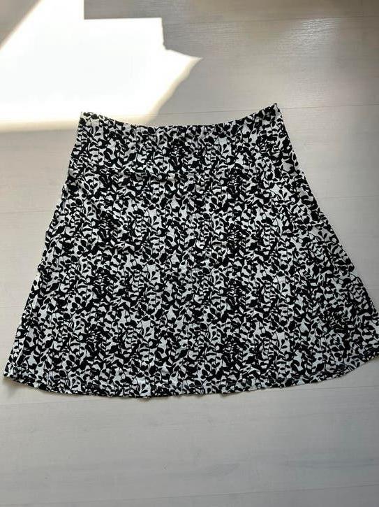 Hema rokje, Kleding | Dames, Rokken, Ophalen of Verzenden, Zo goed als nieuw, Zwart, Boven de knie