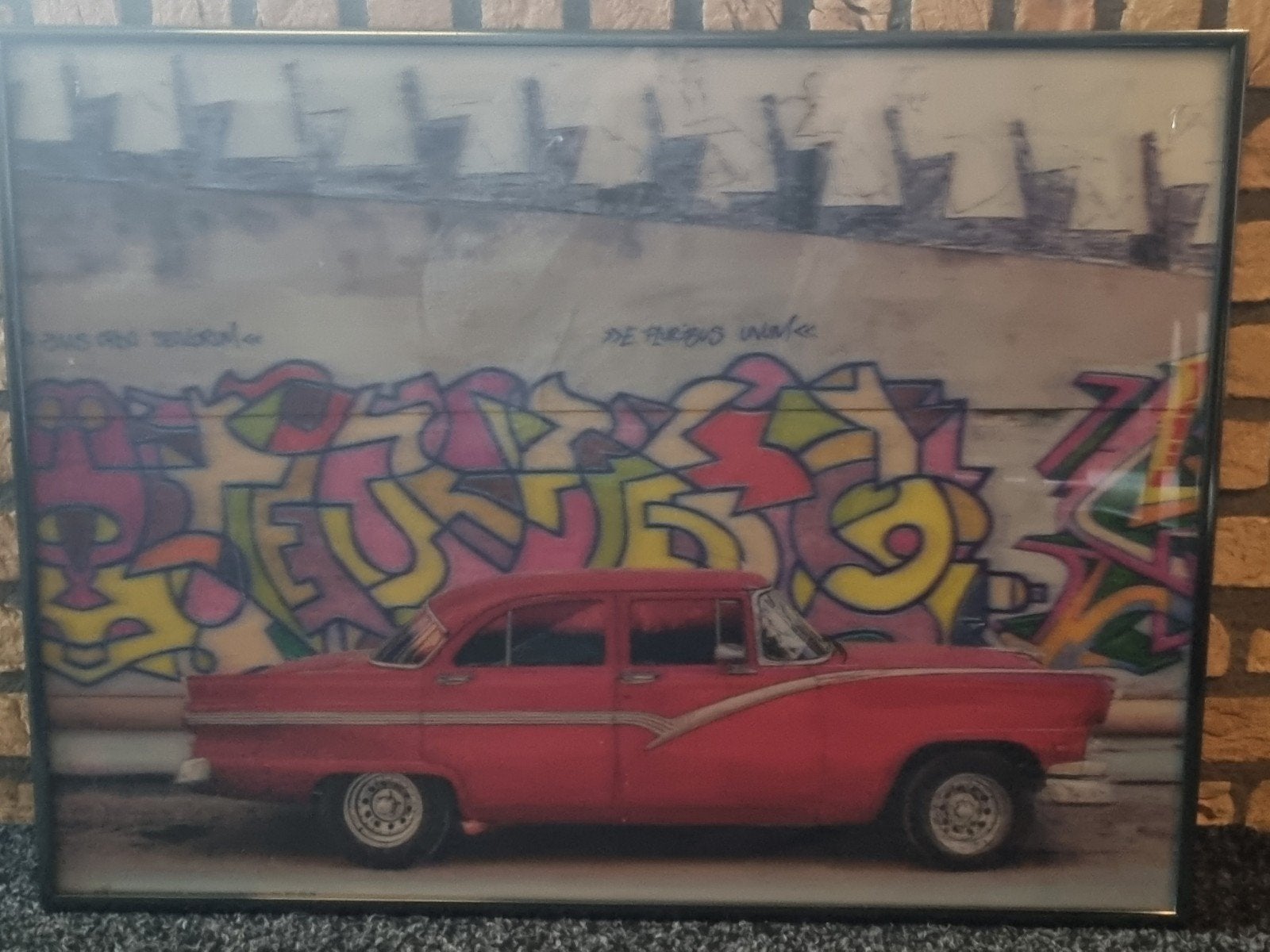 3D Poster rode oldtimer met graffiti achtergrond, 50 – 75, Ophalen of Verzenden, Zo goed als nieuw, Schilderij