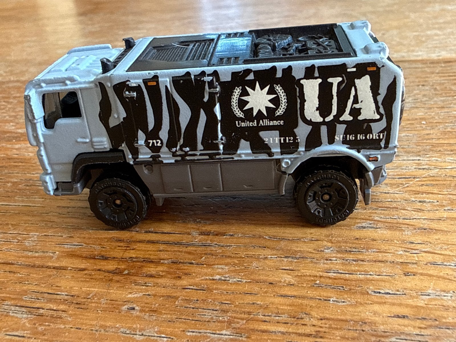Matchbox Desert Thunder V15 United Alliance Truck, Ophalen of Verzenden, Gebruikt