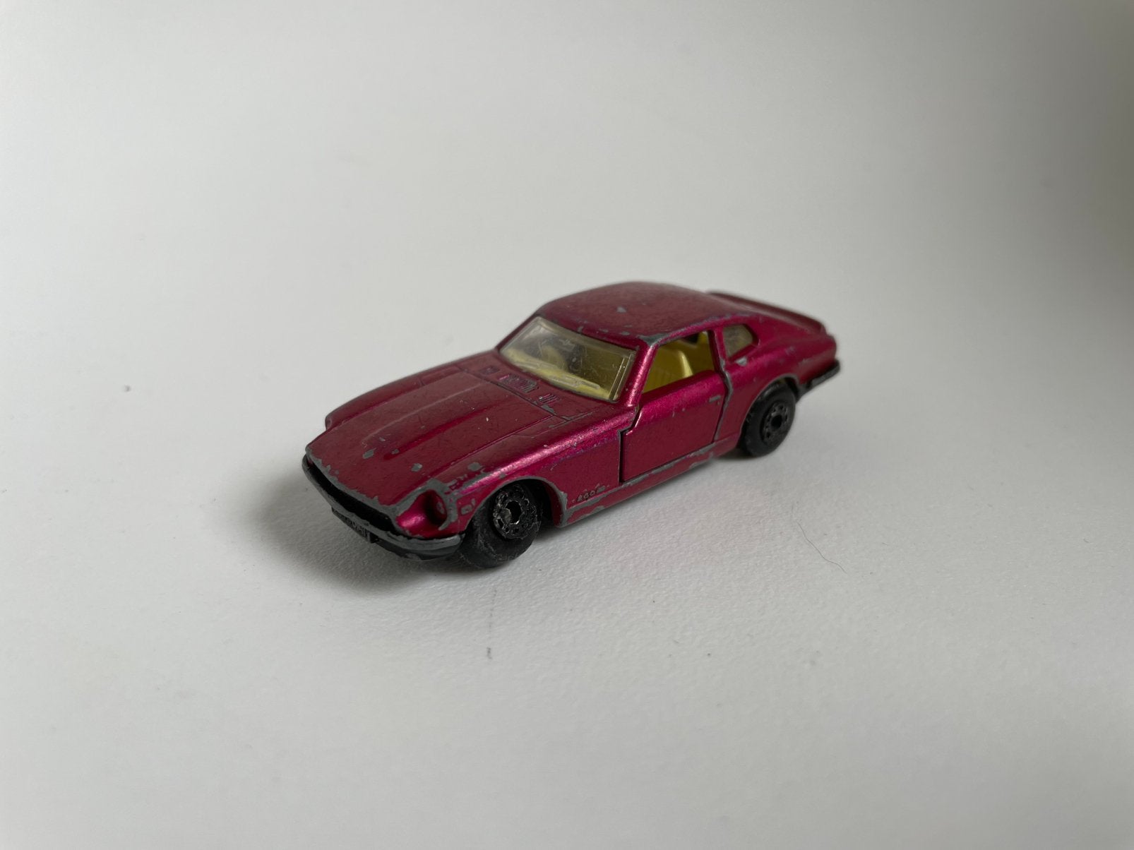 model Datsun 260 Z, Paars, Matchbox , 1/60 (Nissan), Ophalen of Verzenden, Gebruikt, Auto, Matchbox