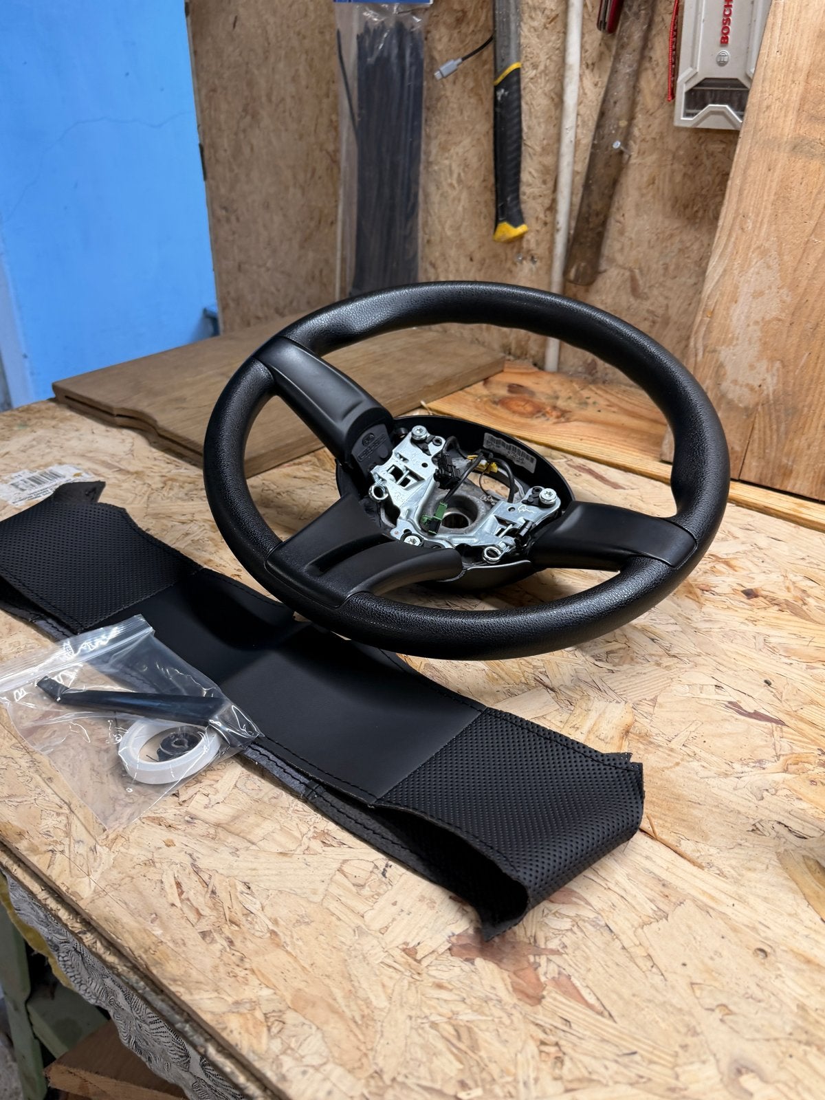 BMW Z4 E85 Stuur met nieuwe lederen bekleding upgrade, Auto-onderdelen, Ophalen of Verzenden, Nieuw, BMW