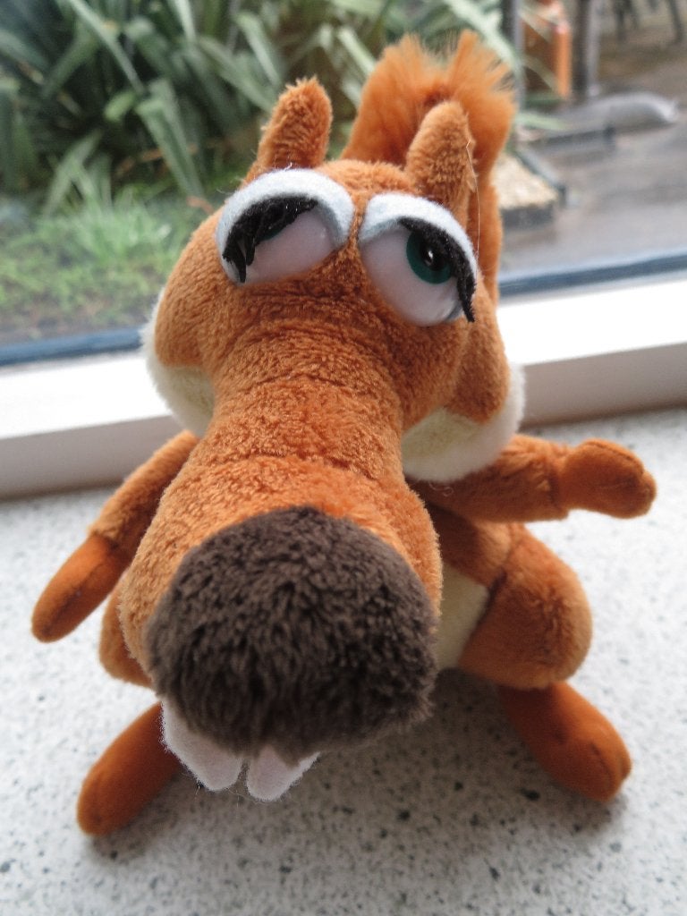 Eekhoorn Scratte van ICE AGE 3 meet ca 17 cm, Disney, Overige typen, Ophalen of Verzenden, Zo goed als nieuw
