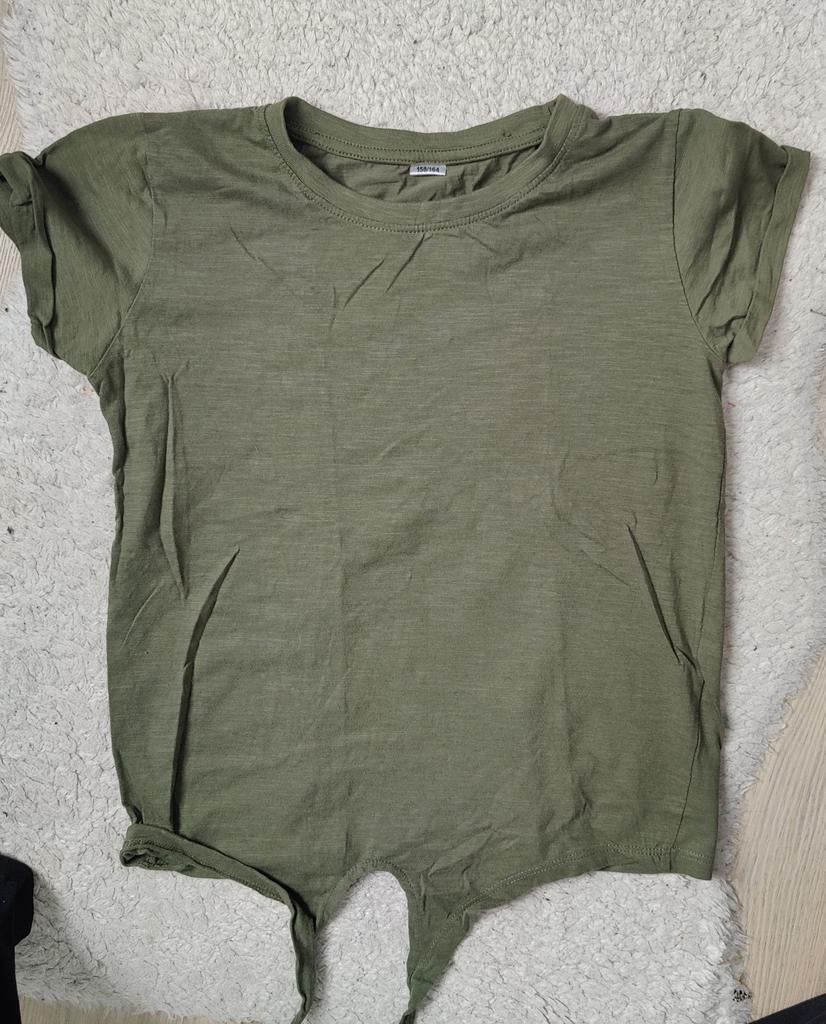 Shirt met knoop, Ophalen of Verzenden, Zo goed als nieuw, Meisje, Shirt of Longsleeve