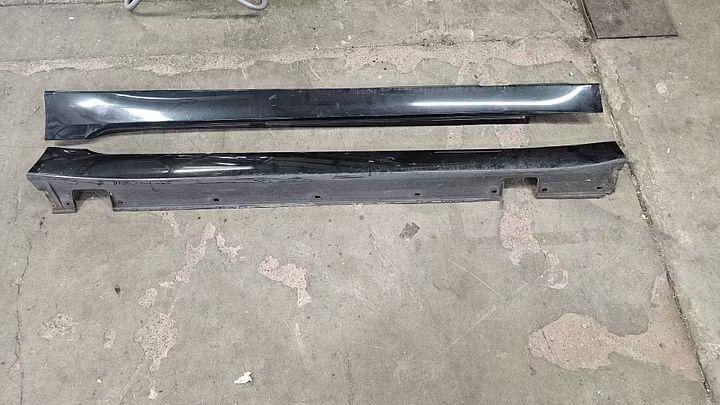 Originele sideskirts dorpel rechts Prijs is per stuk BMW E60, Gebruikt, -, -, Ophalen of Verzenden