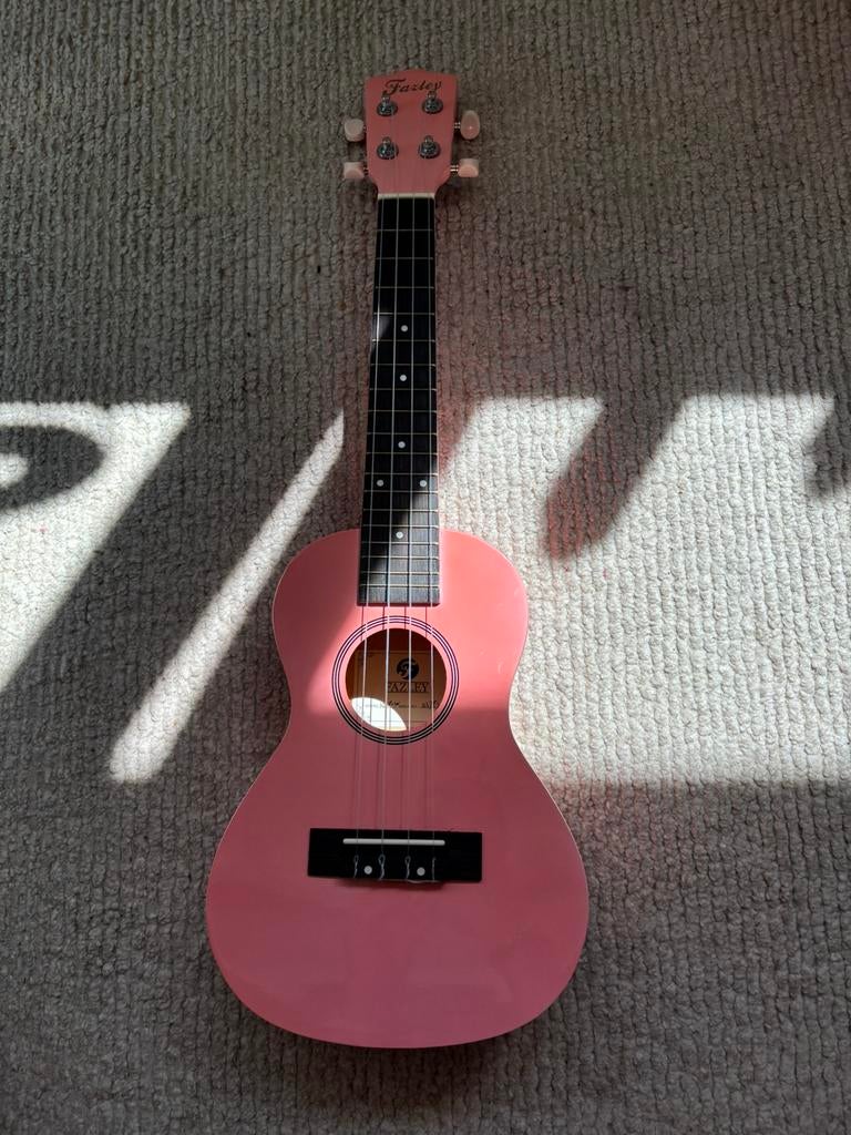 Roze ukelele Fazley, Ophalen of Verzenden, Zo goed als nieuw, Klassieke of Spaanse gitaar