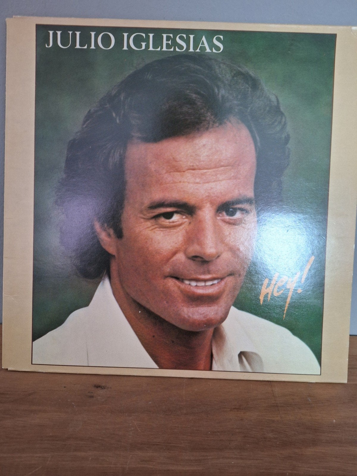 Julio Iglesias ‎– Hey, LP, Pop, Ophalen of Verzenden, Zo goed als nieuw