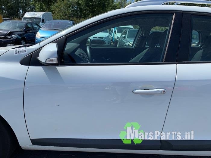 Portier 4Deurs links-voor van een Renault Megane (OV369), Gebruikt, -, -, Ophalen of Verzenden
