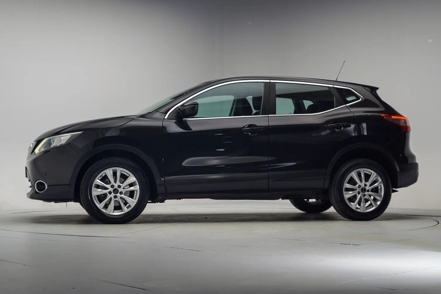 Nissan QASHQAI 1.2 Acenta Aut. [ Clima Navi Camera Stoelverw, Auto's, Automaat, Gebruikt, 680 kg, 4 cilinders