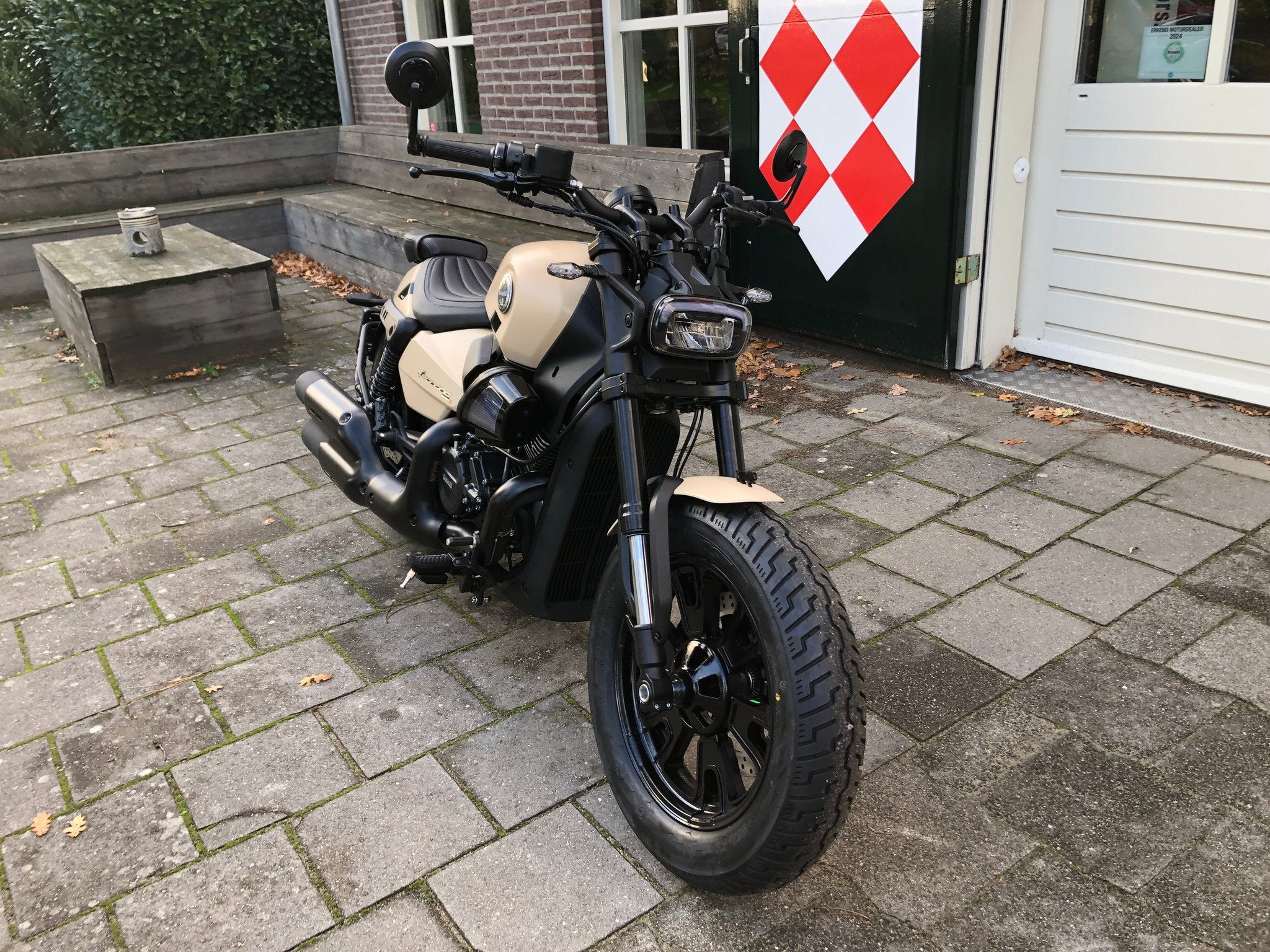 Benelli LEONCINO BOBBER 400 ABS E (bj 2026), Motoren, Strada Fornace Vecchia 30
61122  Pesaro, IT, Support@benelli.com, Benelli Q.J. srl