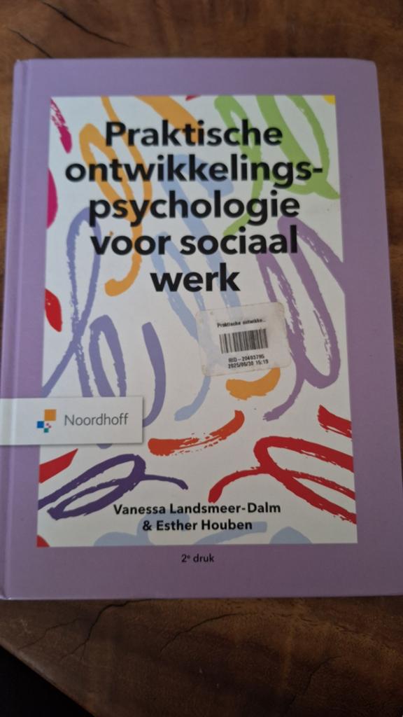 Praktische ontwikkelingspsychologie voor sociaal werk, Boeken, Ophalen of Verzenden, Esther Houben; Vanessa Landsmeer-Dalm, Ontwikkelingspsychologie