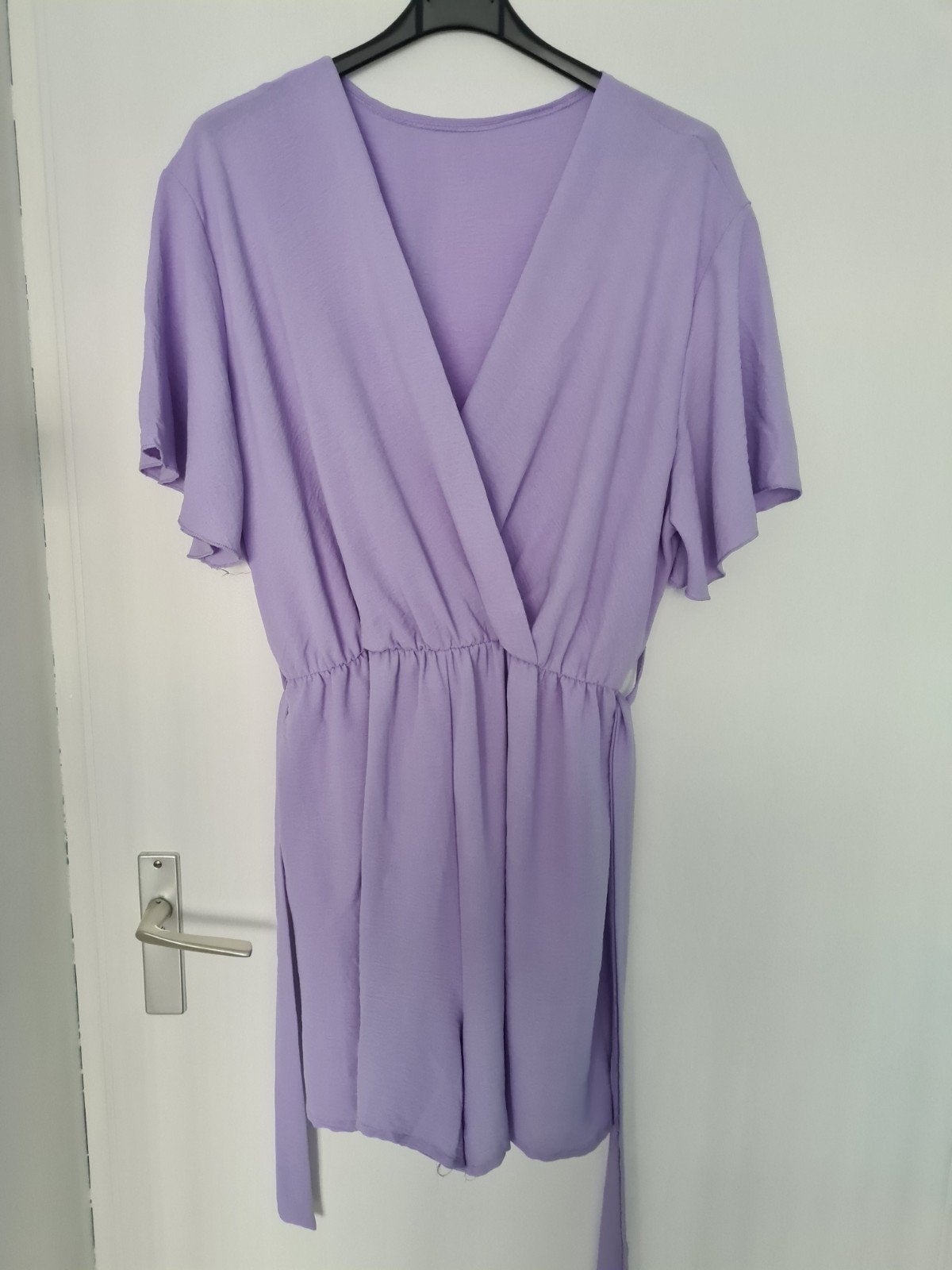 Korte Jumpsuite, Kleding | Dames, Ophalen of Verzenden, Zo goed als nieuw, Maat 42/44 (L), Paars