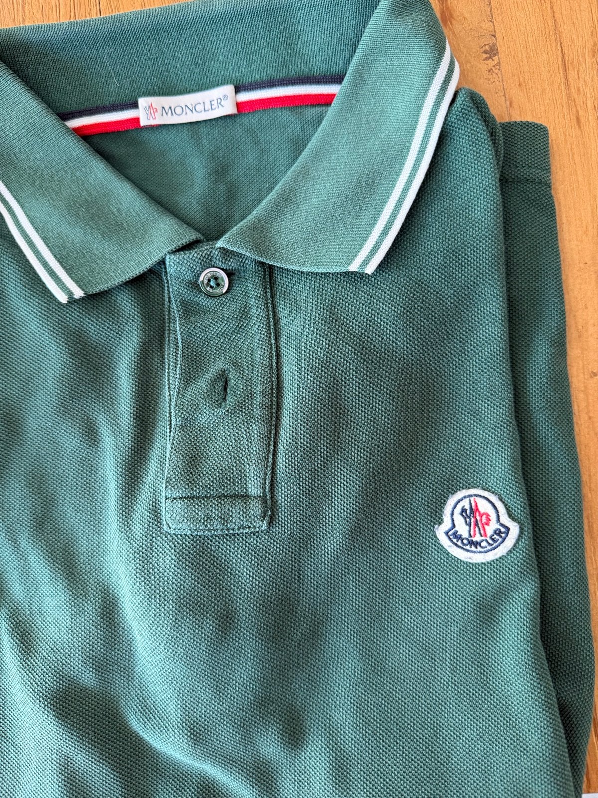 Moncler polo shirts (2 stuks) - Groen & Zwart, Ophalen of Verzenden, Gedragen, Maat 48/50 (M), Groen