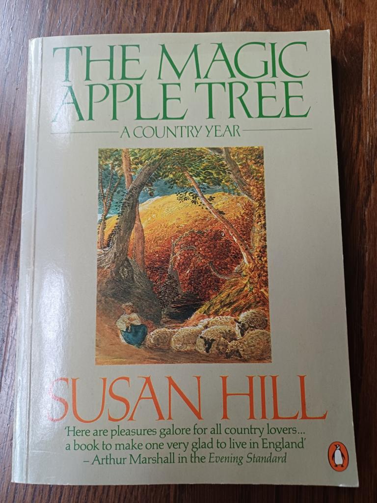 L3 The Magic Apple Tree - Susan Hill (Engels), Ophalen of Verzenden, Gelezen, Susan Hill, Europa overig