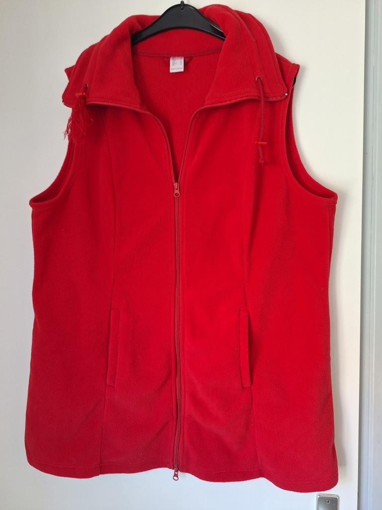 Rode bodywarmer maat 48., Kleding | Dames, Ophalen of Verzenden, Zo goed als nieuw, Maat 46/48 (XL) of groter, Rood