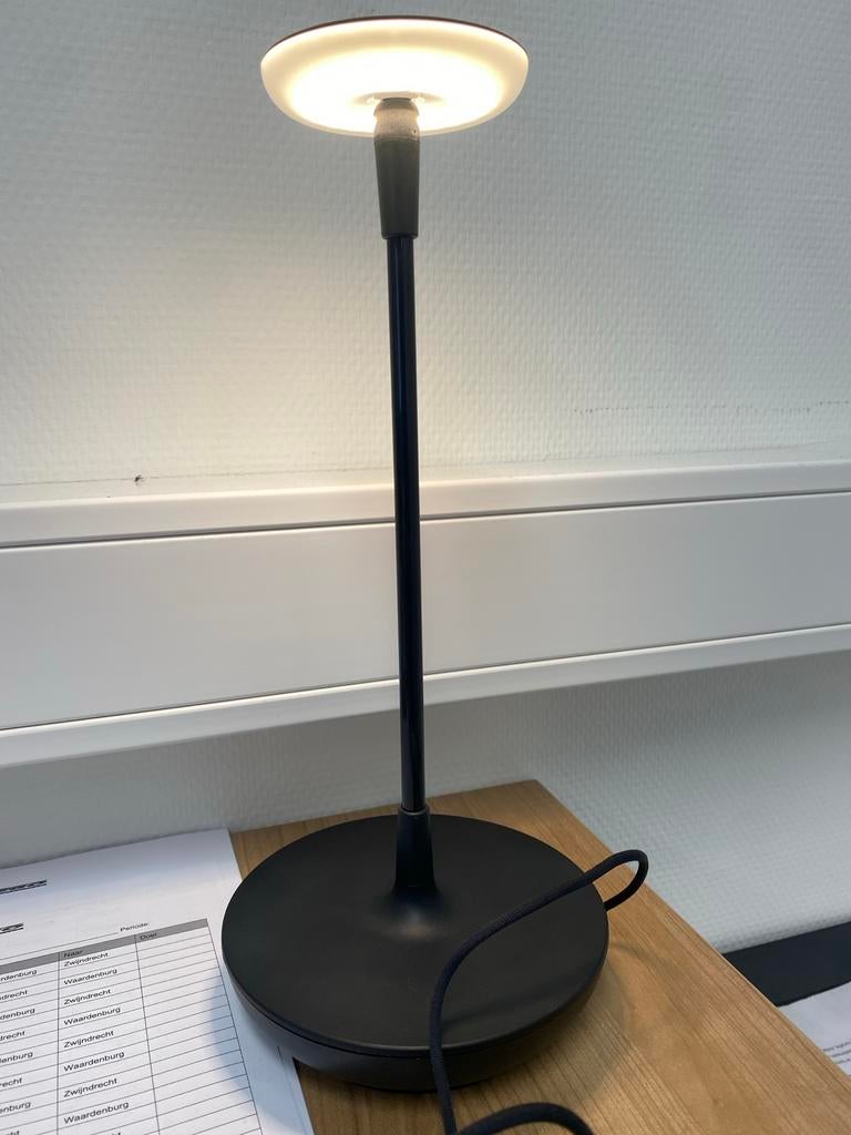 Moderne Zwarte Tafellamp - Strak Design in-lite, Ophalen, Zo goed als nieuw, Overige materialen, Minder dan 50 cm