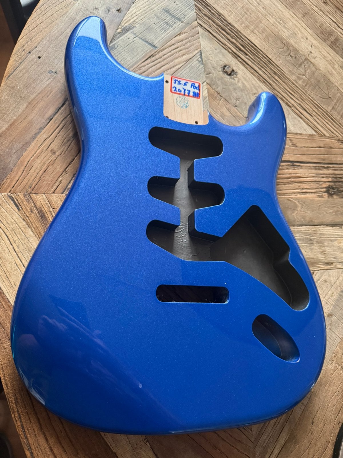 Stratocaster body “ Metallic Blue Elzen 2 delig poly” LilMB, Verzenden, Geen, Geen, Jpsg