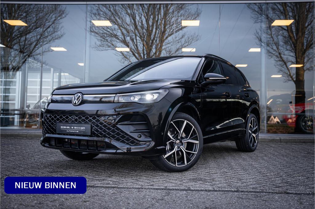 Volkswagen Tiguan eHybrid R-Line Edition * Panodak * Trekhaa, 12 maanden, Zwart, 4 cilinders, Zwart